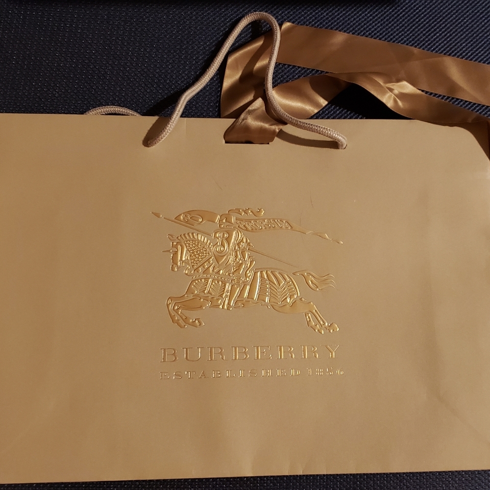 COPY - Burberry Shopping Bag